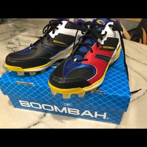 Boys Baseball cleats NIB